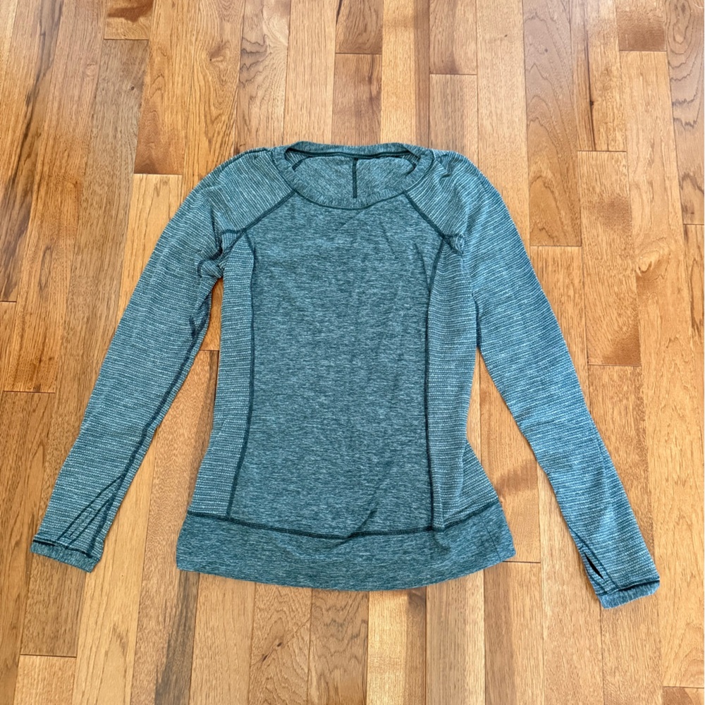 Lululemon Heathered Green Long Sleeve Top